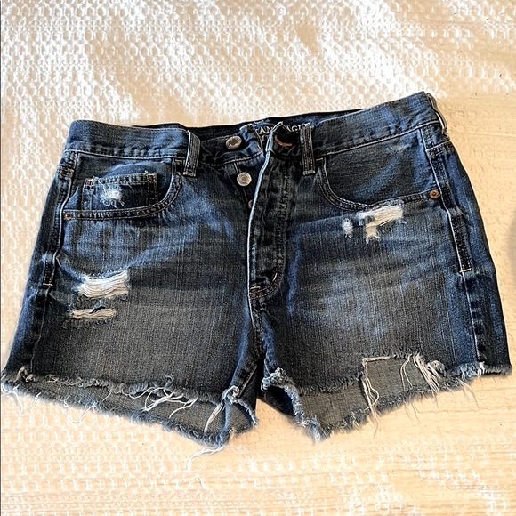 American eagle Denim Distressed Women Shorts - Picture 1 of 7
